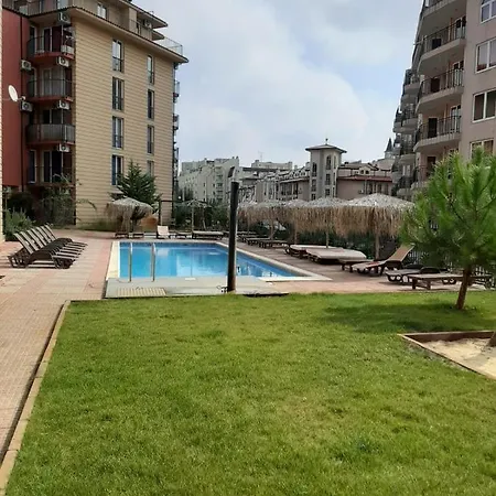 Sunny View Central Hotel de apartamente